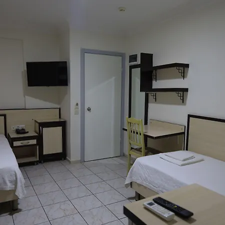 Elit Hotel 3*