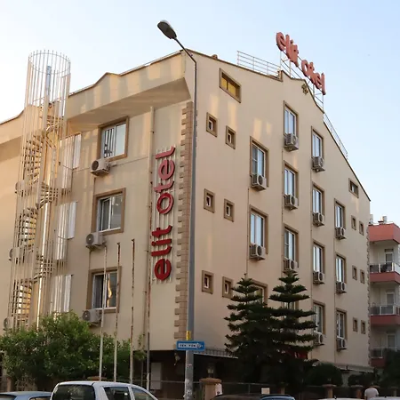 Elit Hotel 3*