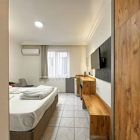 Elit Hotel